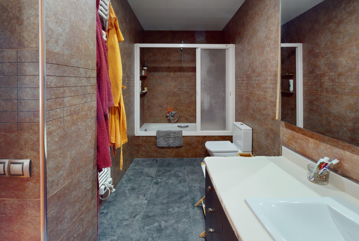 924 v Bathroom