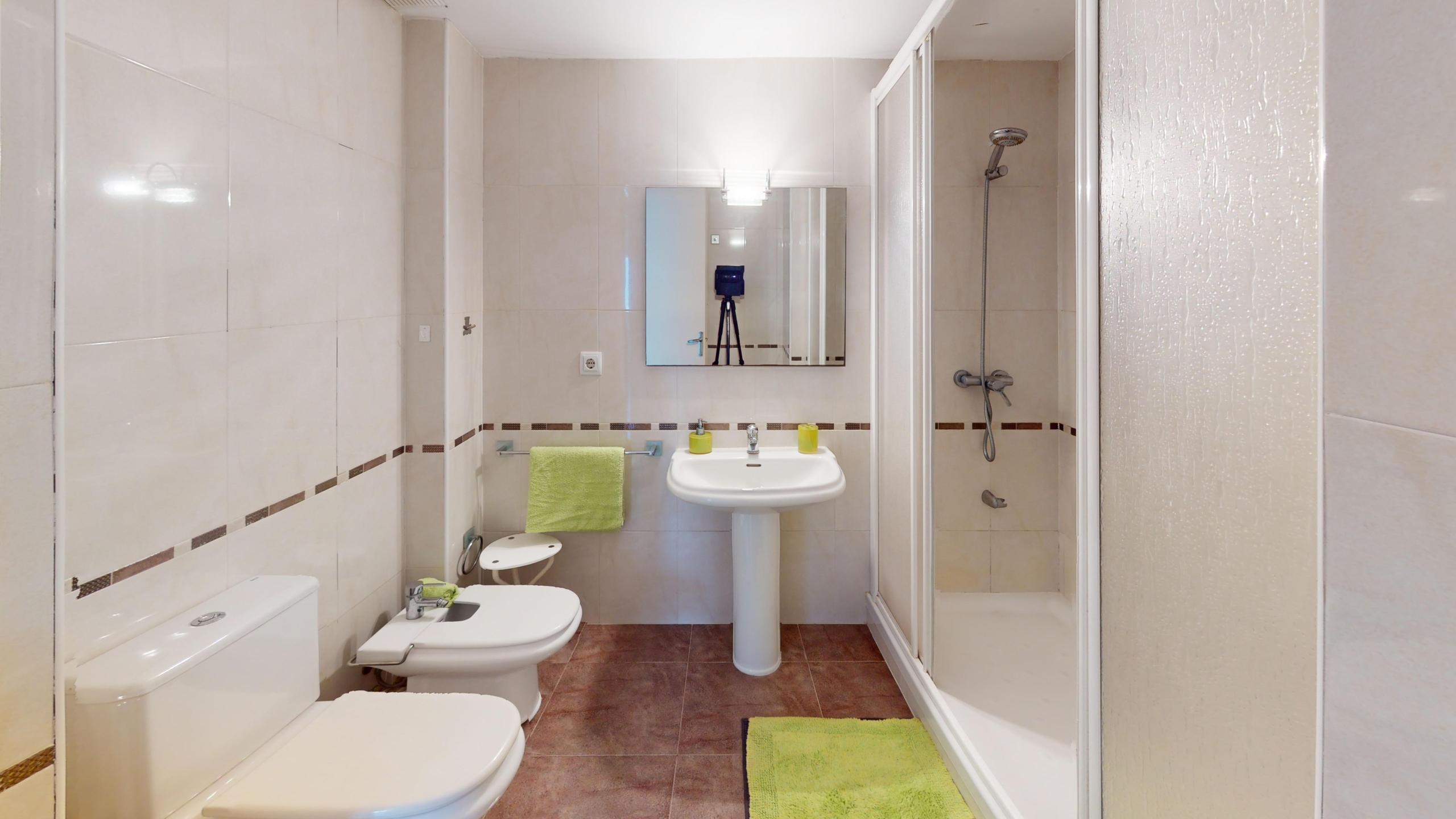 941 V Bathroom