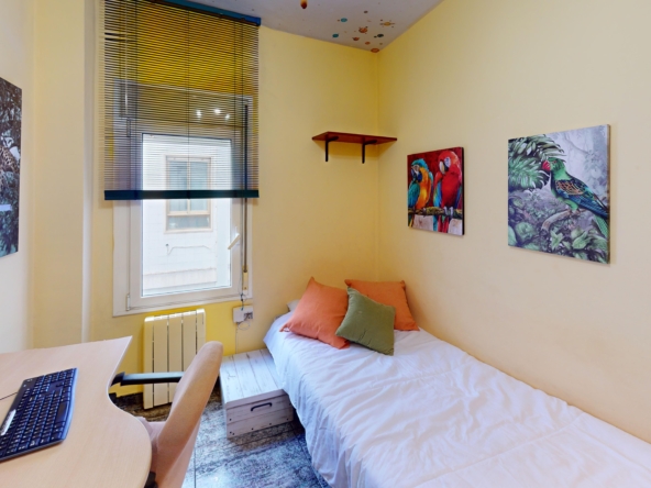 939 V Bedroom 1