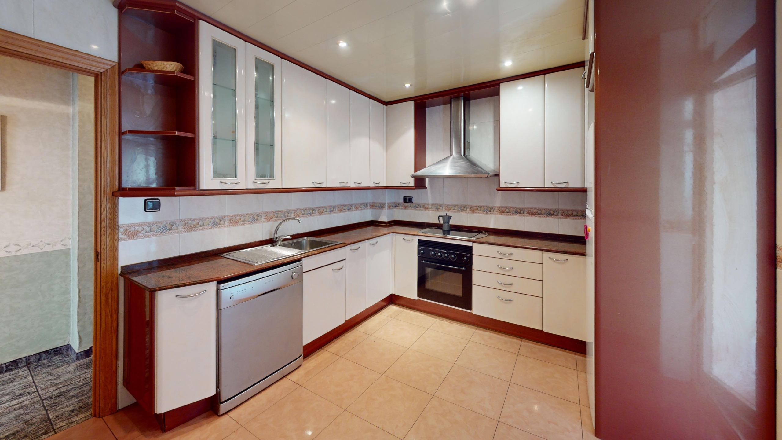 939 V Kitchen
