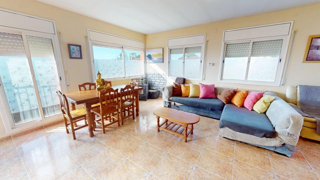 946 V 11192025 112742