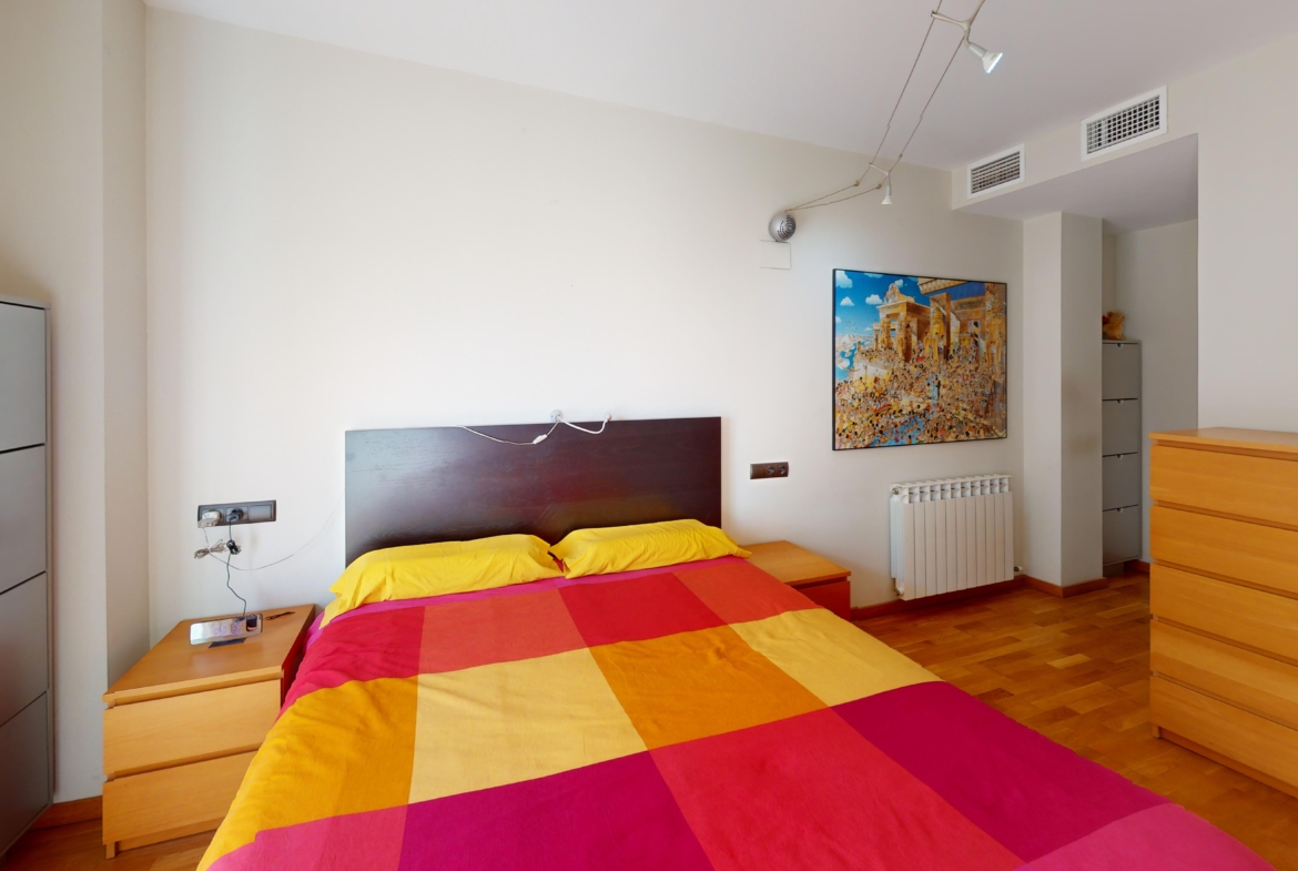 952 V Bedroom 2