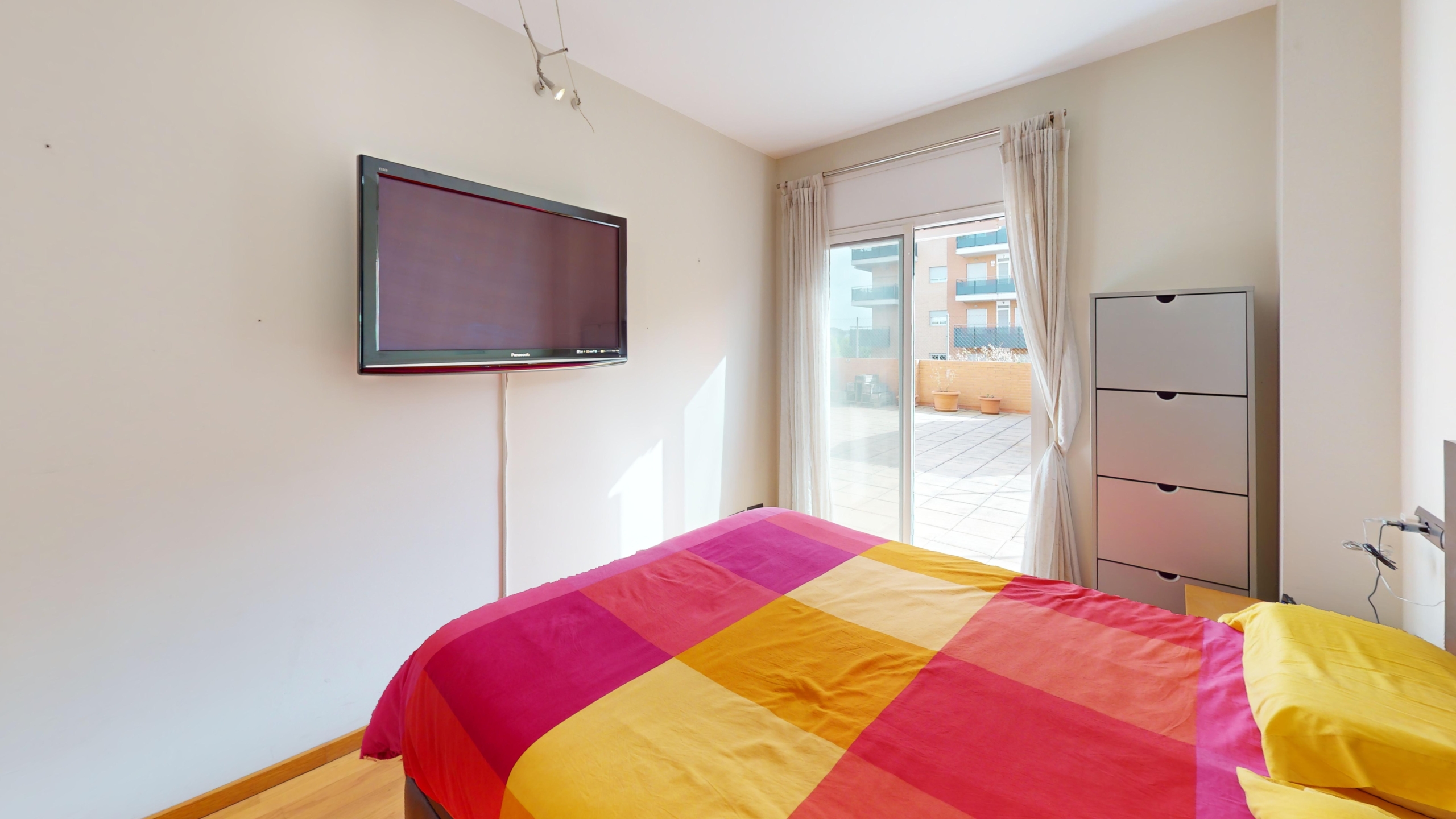 952 V Bedroom 3