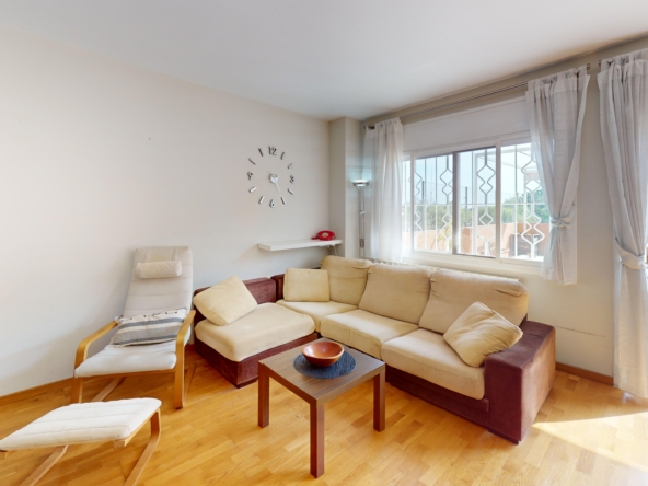 952 V Living Room