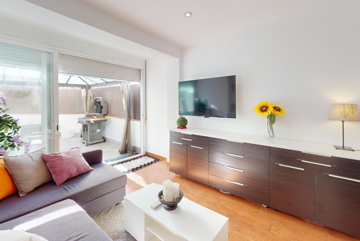 952 V Living Room