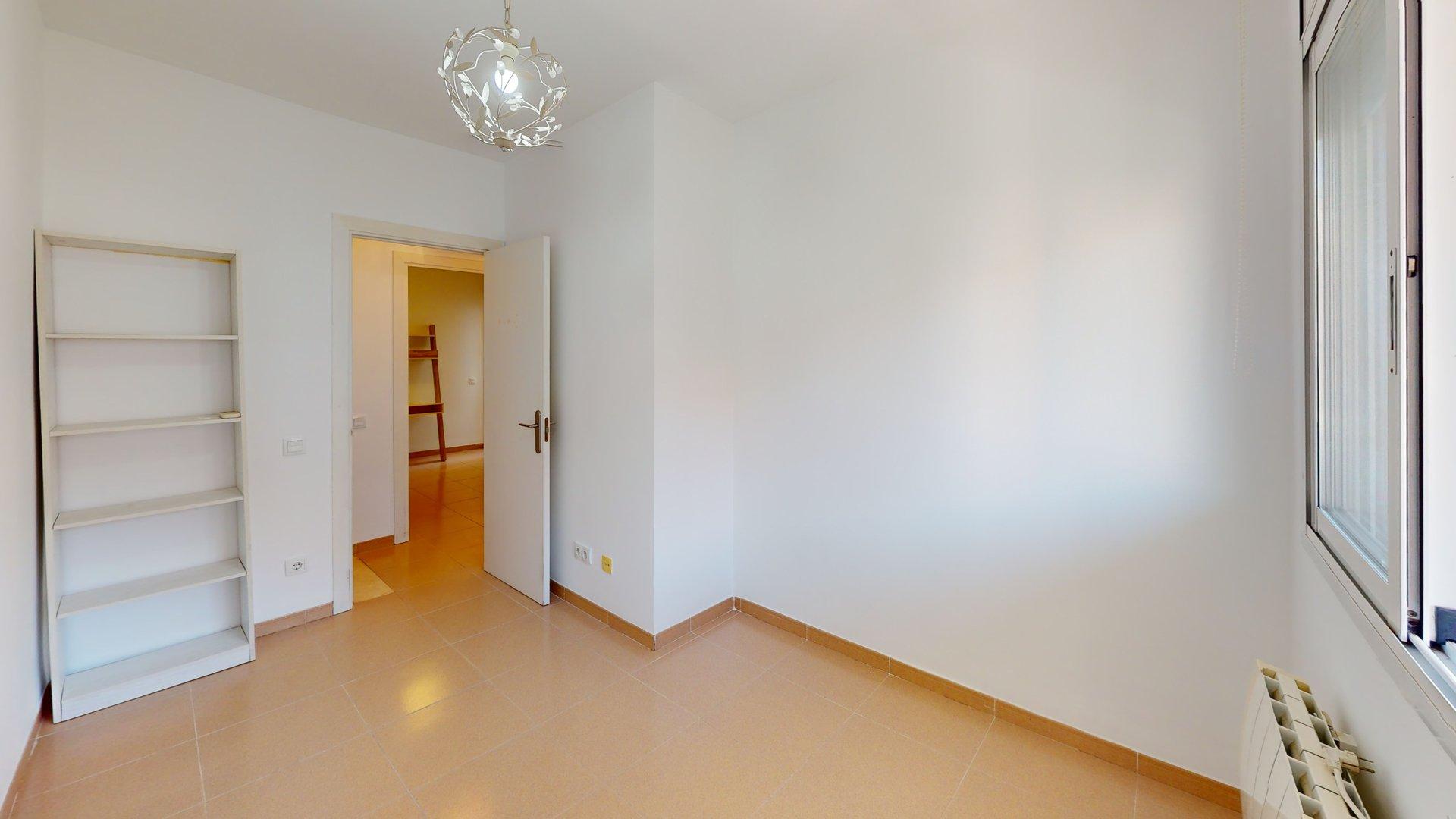 956 V Bedroom 3