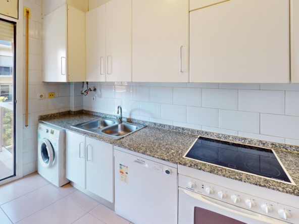 956 V Kitchen