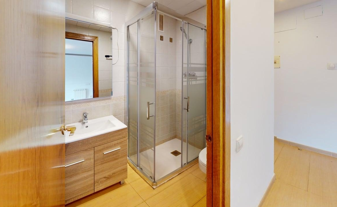 Duplex Joan Molas Bathroom 1
