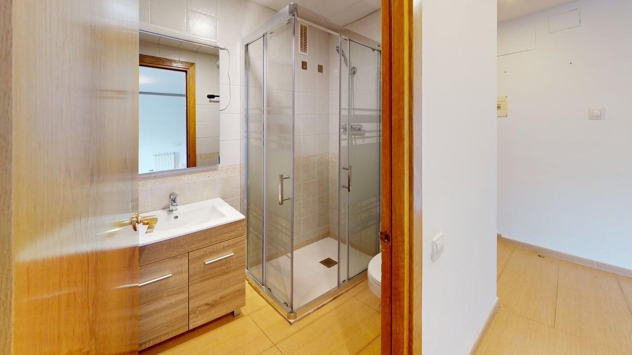 Duplex Joan Molas Bathroom 1